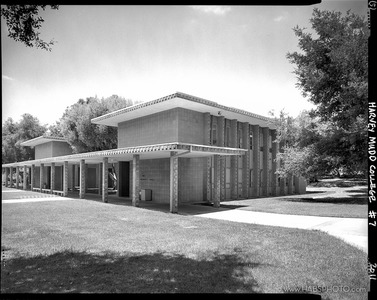 Thomas-Garrett Hall, Claremont • HABS Photography